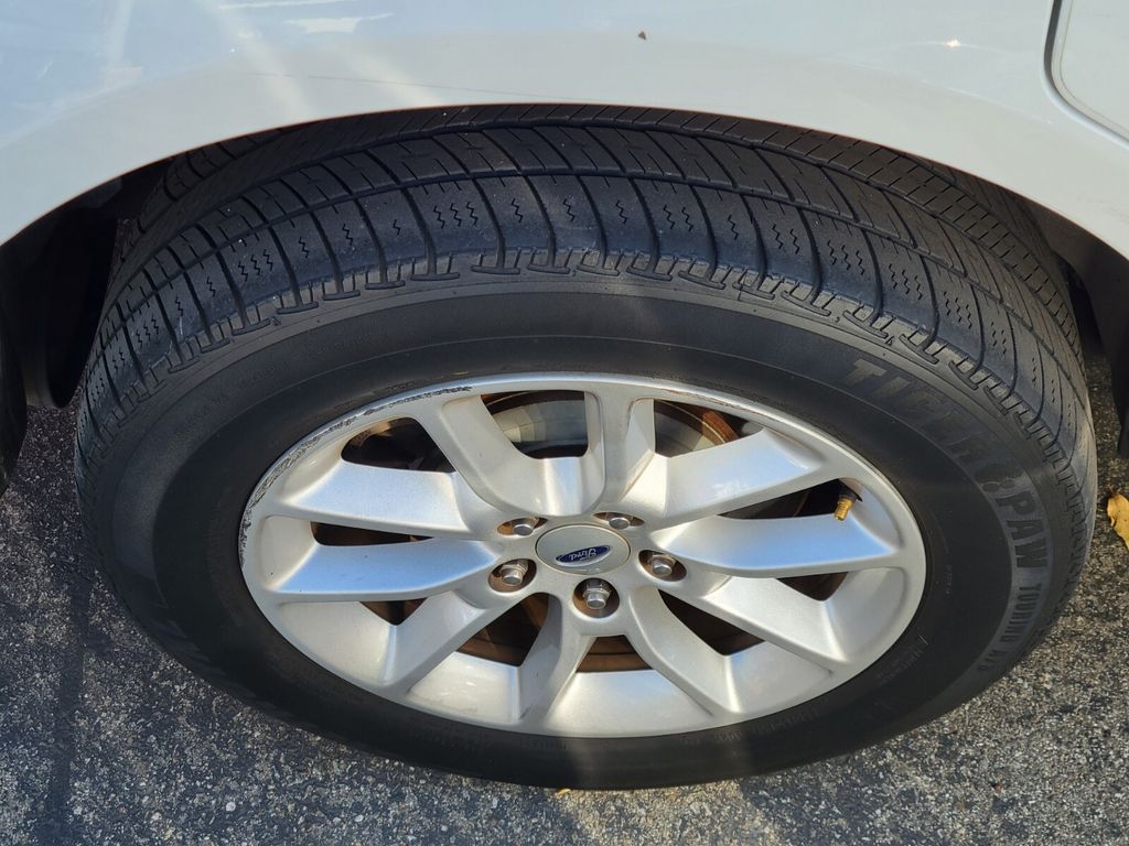 Thumbnail: 2019 Ford Flex - 7