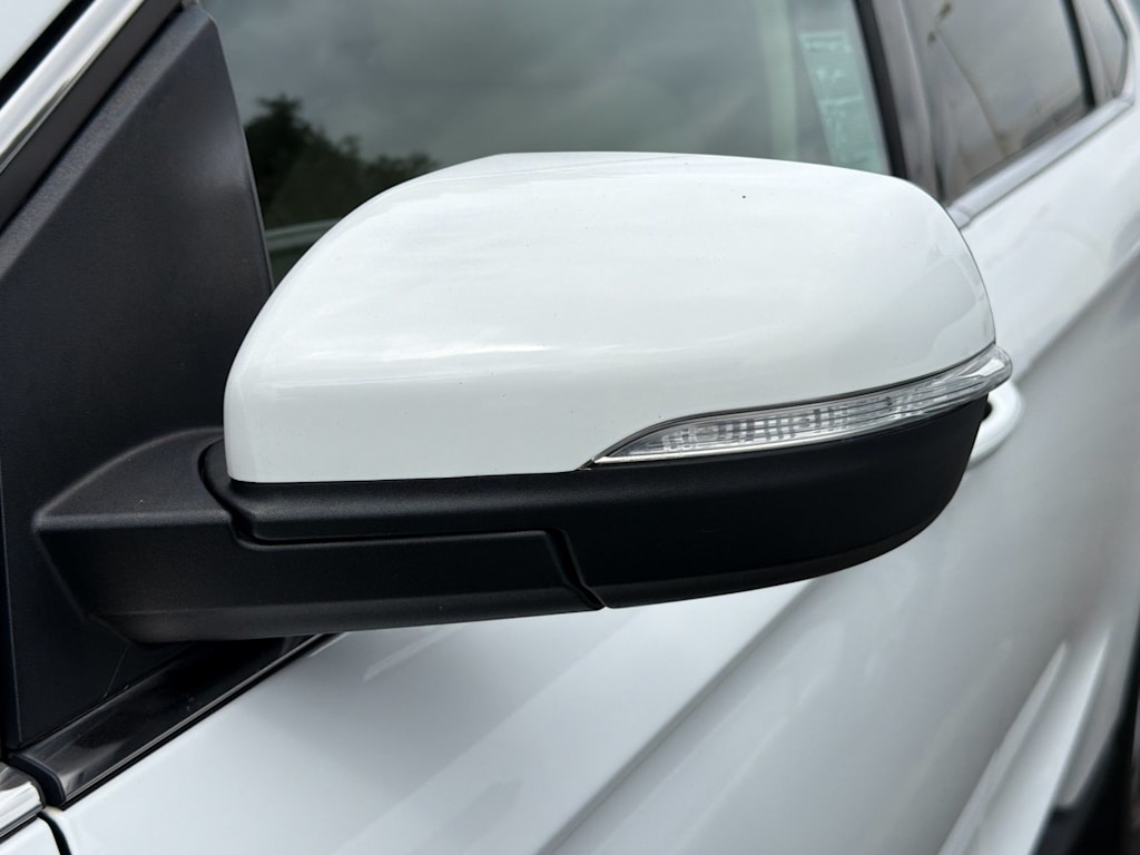 Thumbnail: 2020 Ford Edge - 8