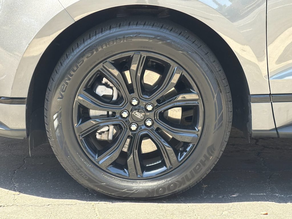 Thumbnail: 2023 Ford Edge - 7