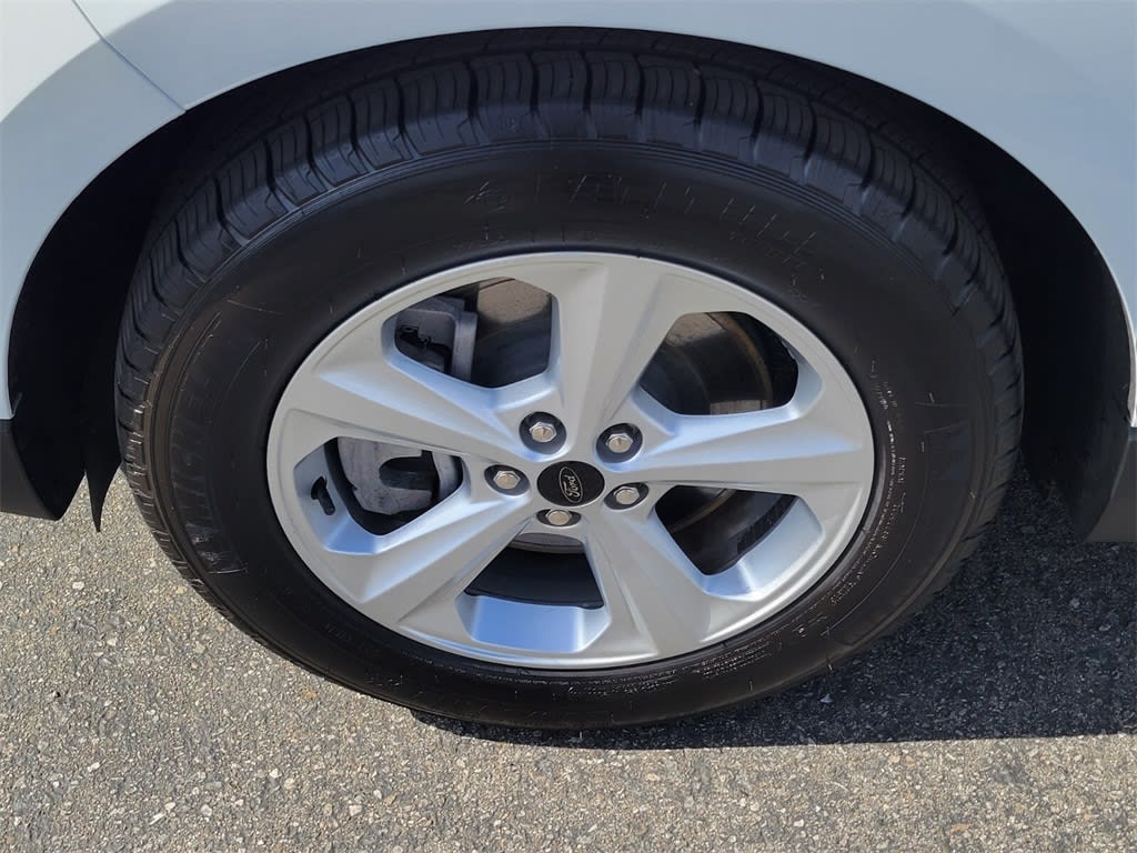 2024 Ford Edge SE 8