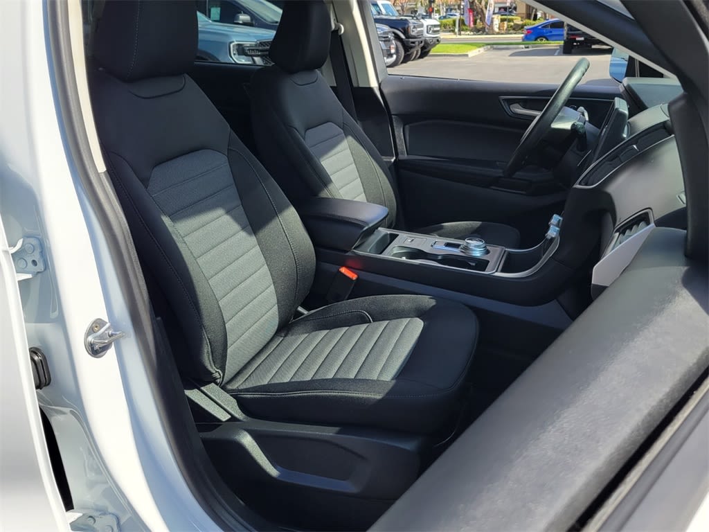 2024 Ford Edge SE 10