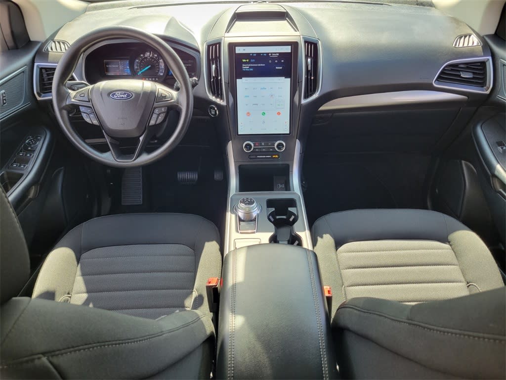 2024 Ford Edge SE 2