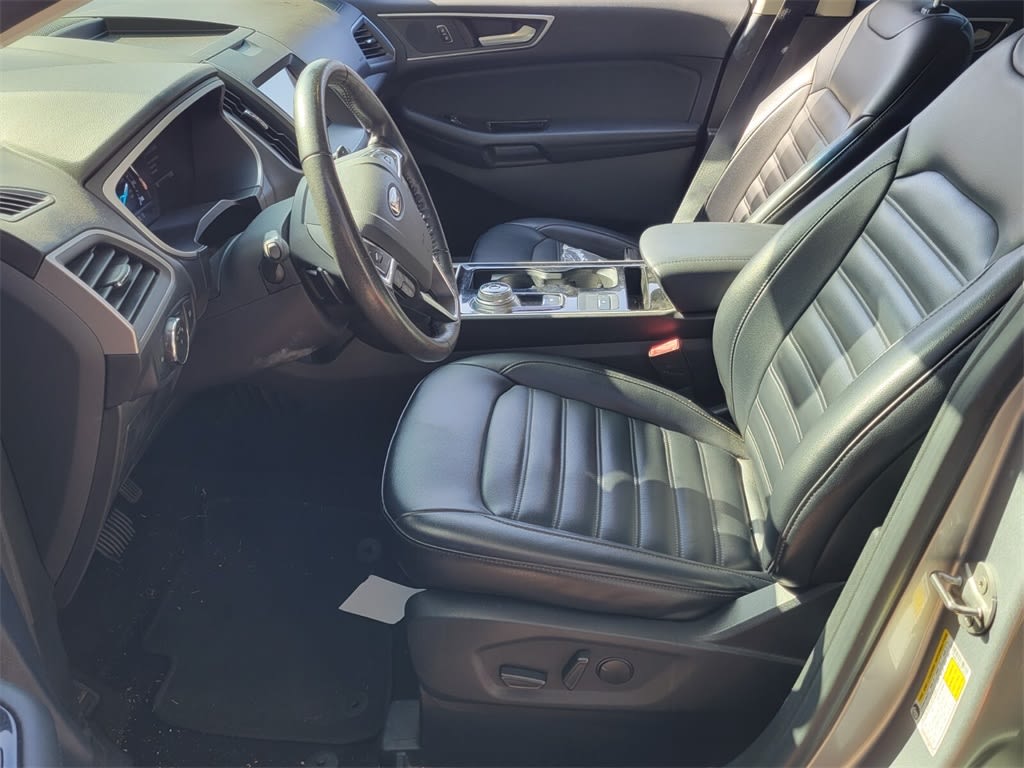 Thumbnail: 2020 Ford Edge - 6