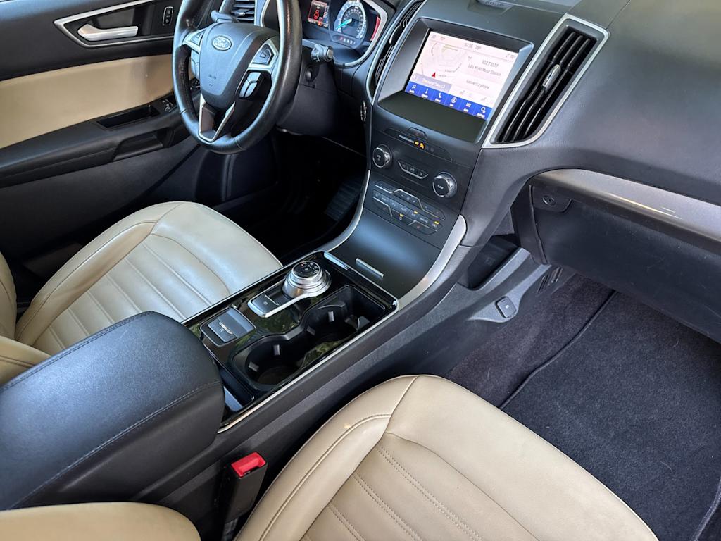 Thumbnail: 2020 Ford Edge - 12