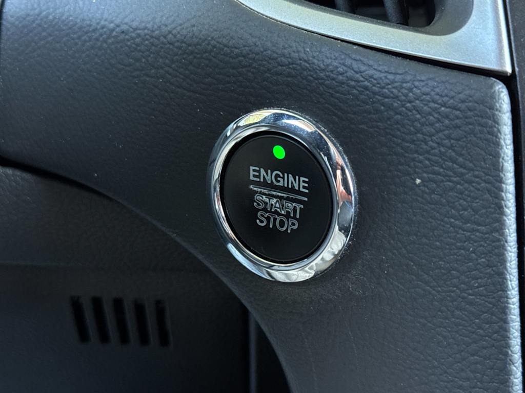 Thumbnail: 2020 Ford Edge - 26