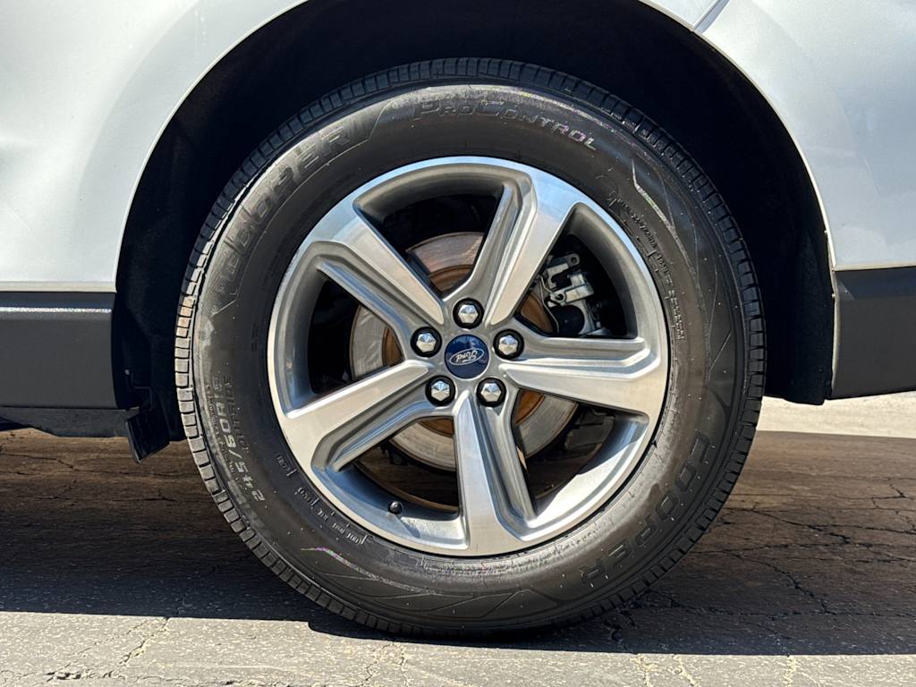 Thumbnail: 2020 Ford Edge - 7