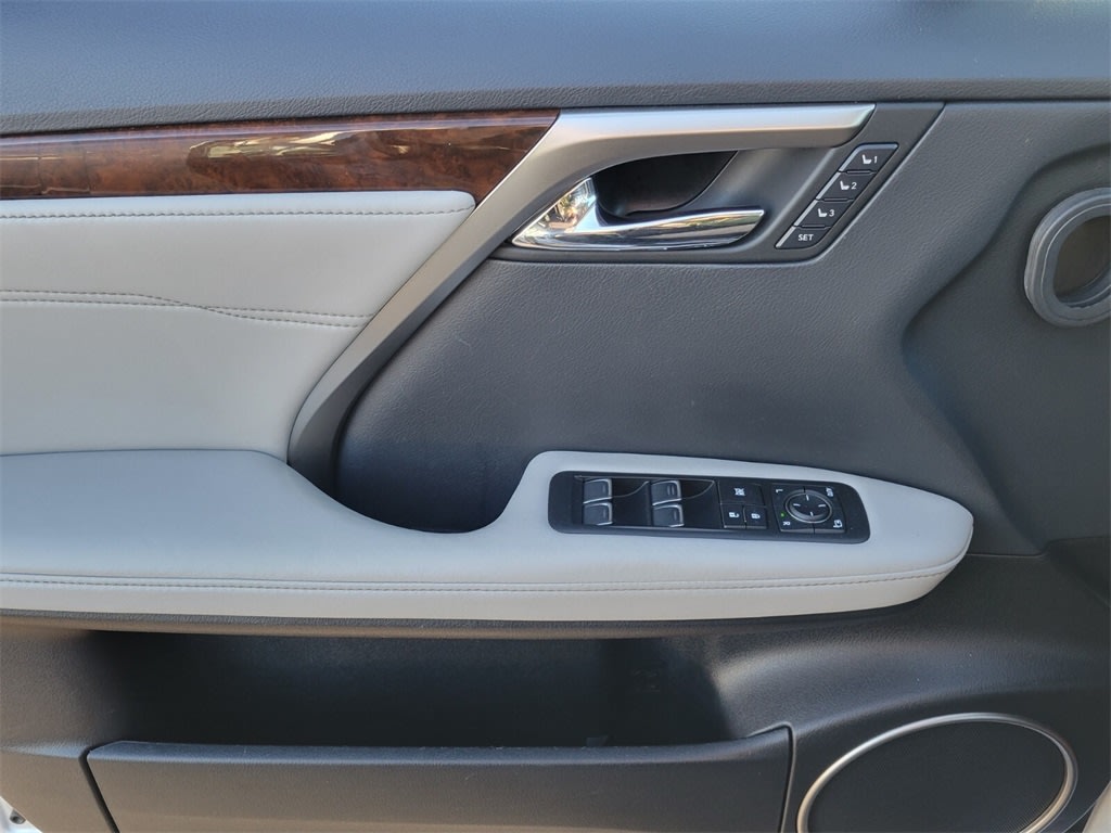 Thumbnail: 2018 Lexus RX - 21