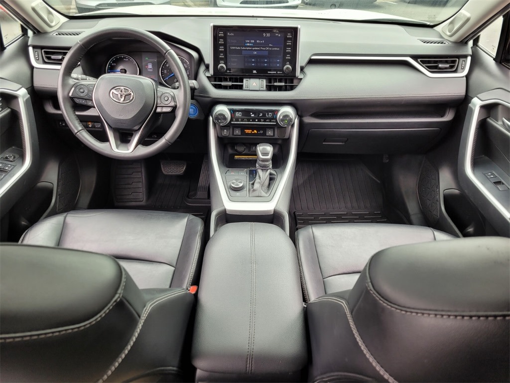 2021 Toyota RAV4 XLE Premium 2