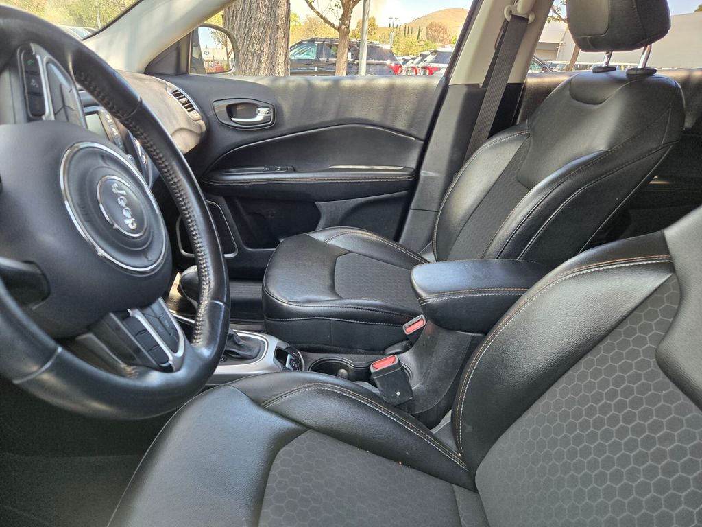 Thumbnail: 2018 Jeep Compass - 5