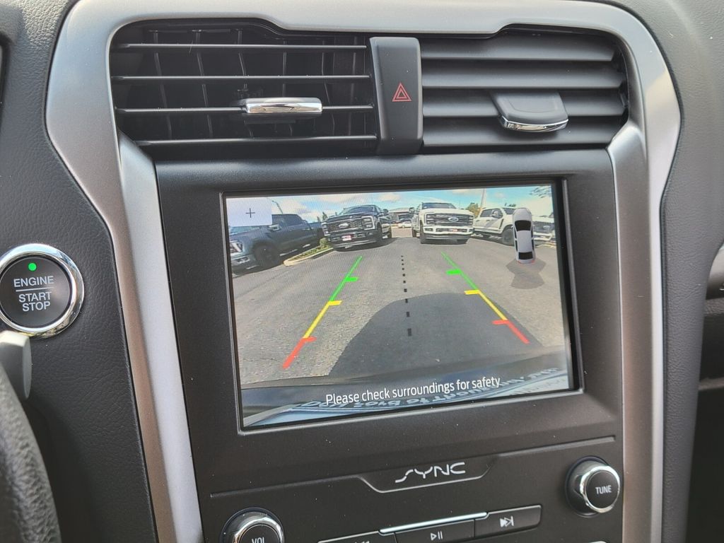 Thumbnail: 2020 Ford Fusion - 23