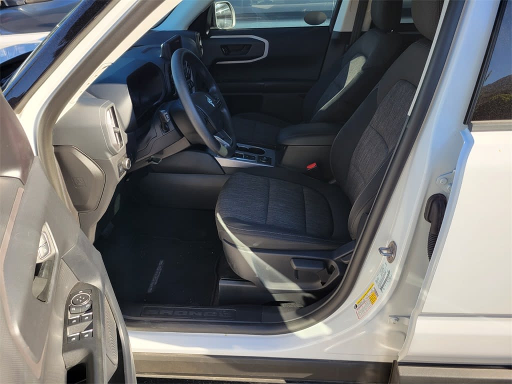 Thumbnail: 2023 Ford Bronco Sport - 8