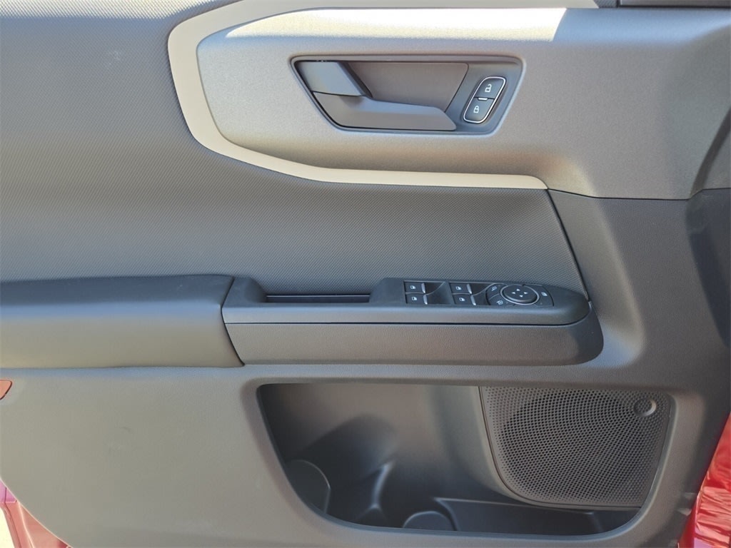 Thumbnail: 2025 Ford Bronco Sport - 17