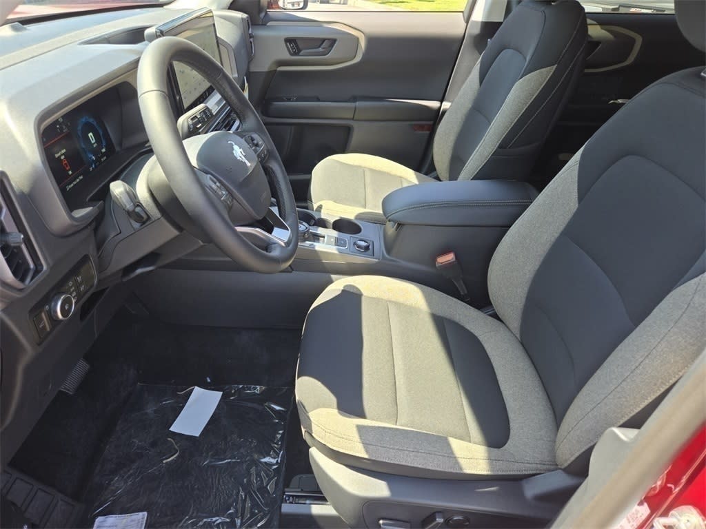 Thumbnail: 2025 Ford Bronco Sport - 7