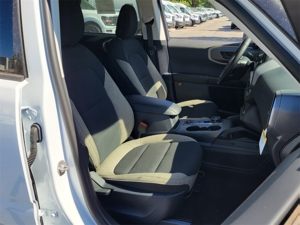 Thumbnail: 2025 Ford Bronco Sport - 9