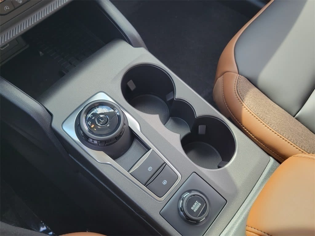 Thumbnail: 2025 Ford Bronco Sport - 13