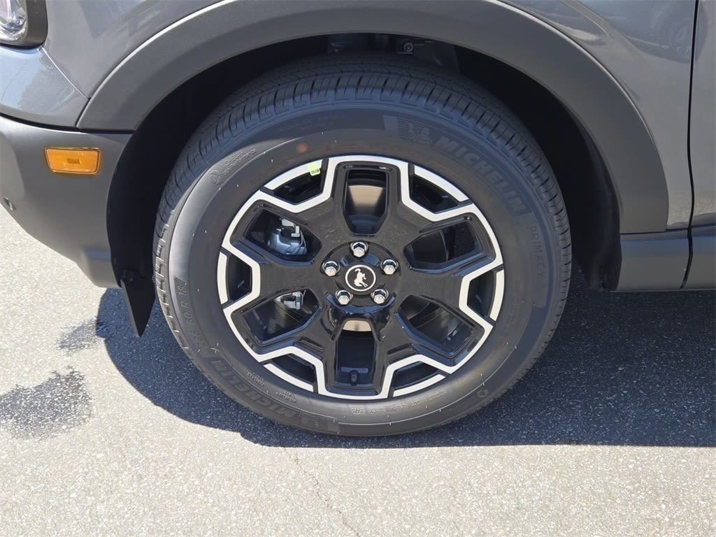 Thumbnail: 2025 Ford Bronco Sport - 7