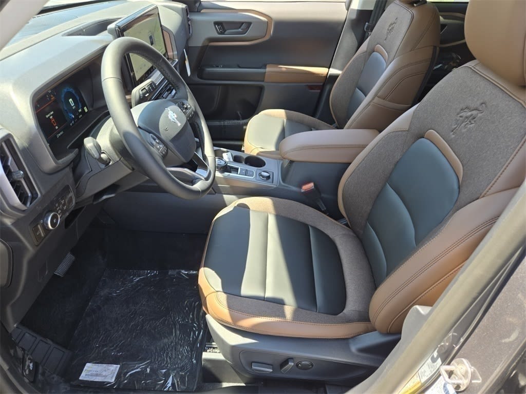 Thumbnail: 2025 Ford Bronco Sport - 8