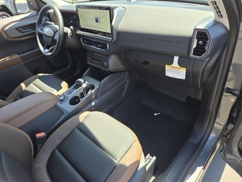 Thumbnail: 2025 Ford Bronco Sport - 17