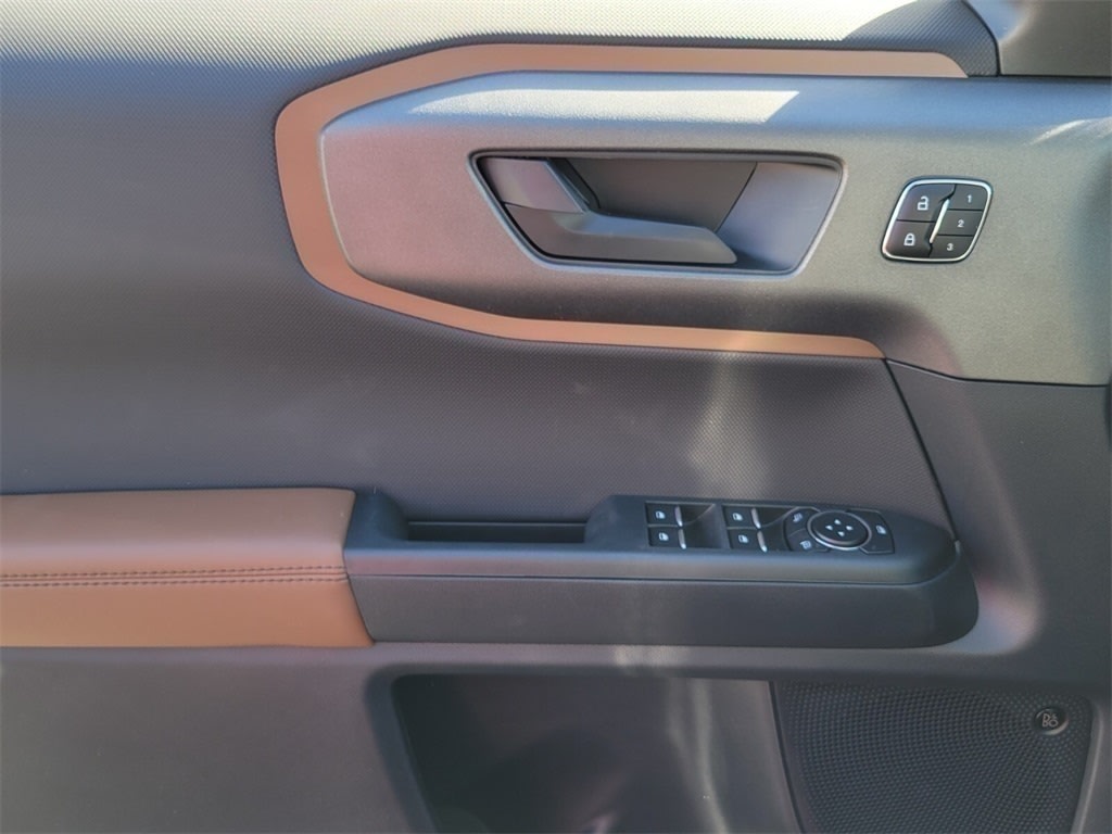 Thumbnail: 2025 Ford Bronco Sport - 21