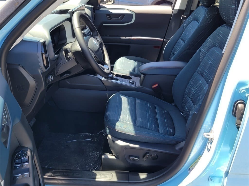 Thumbnail: 2025 Ford Bronco Sport - 8