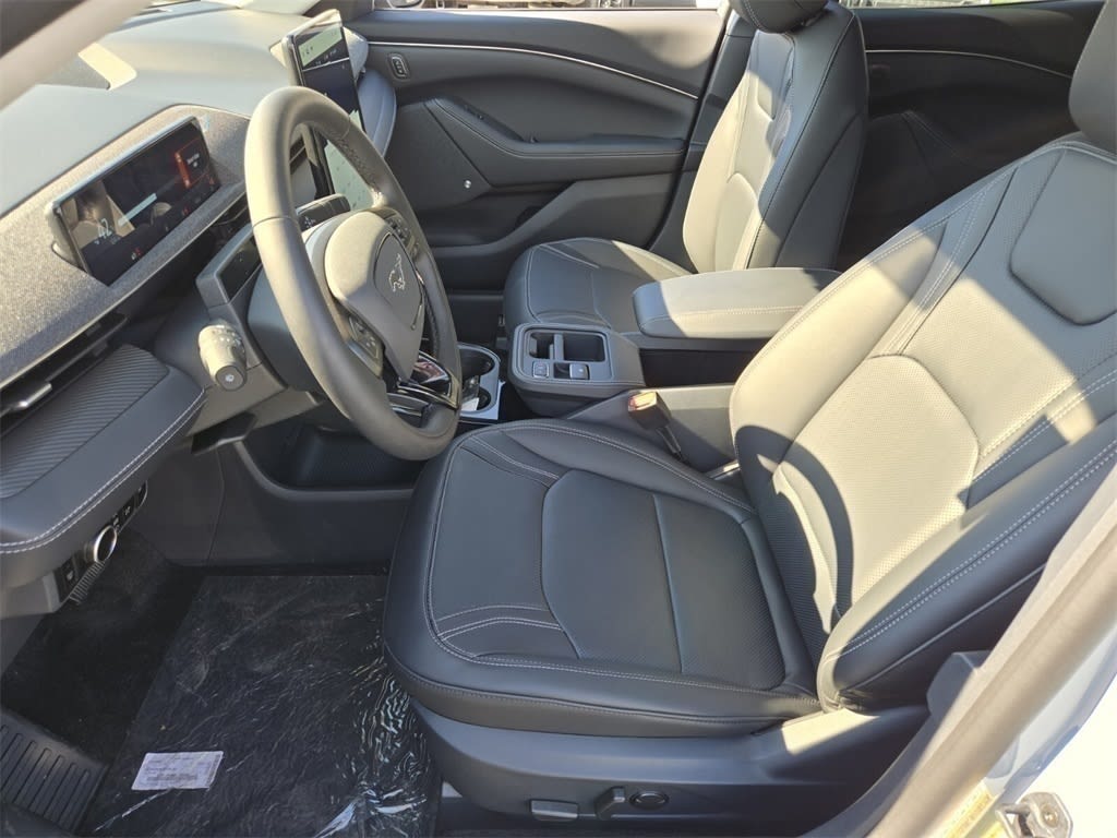 Thumbnail: 2025 Ford Mustang Mach-E - 8