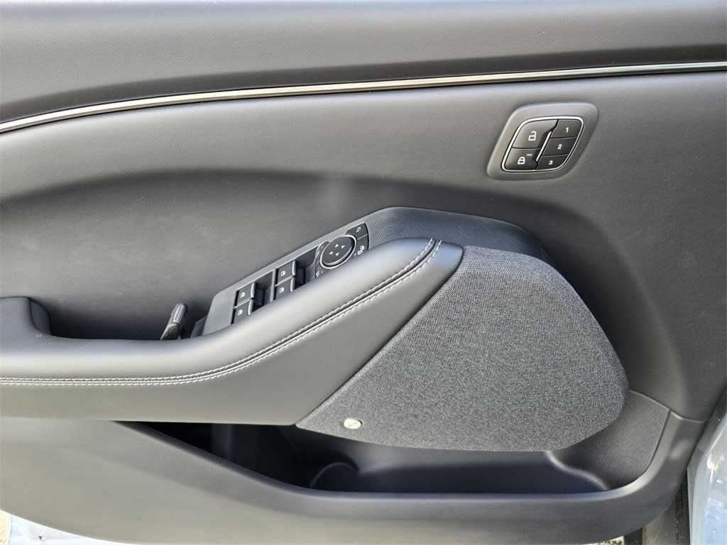 Thumbnail: 2025 Ford Mustang Mach-E - 19