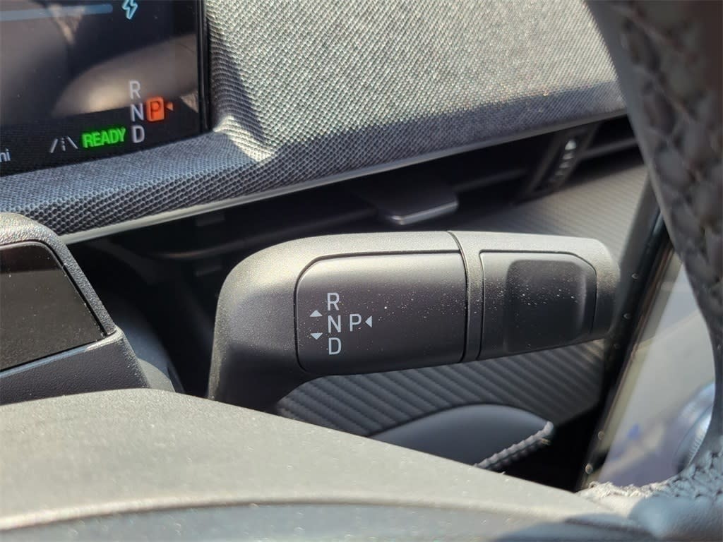 2025 Ford Mustang Mach-E Premium 18
