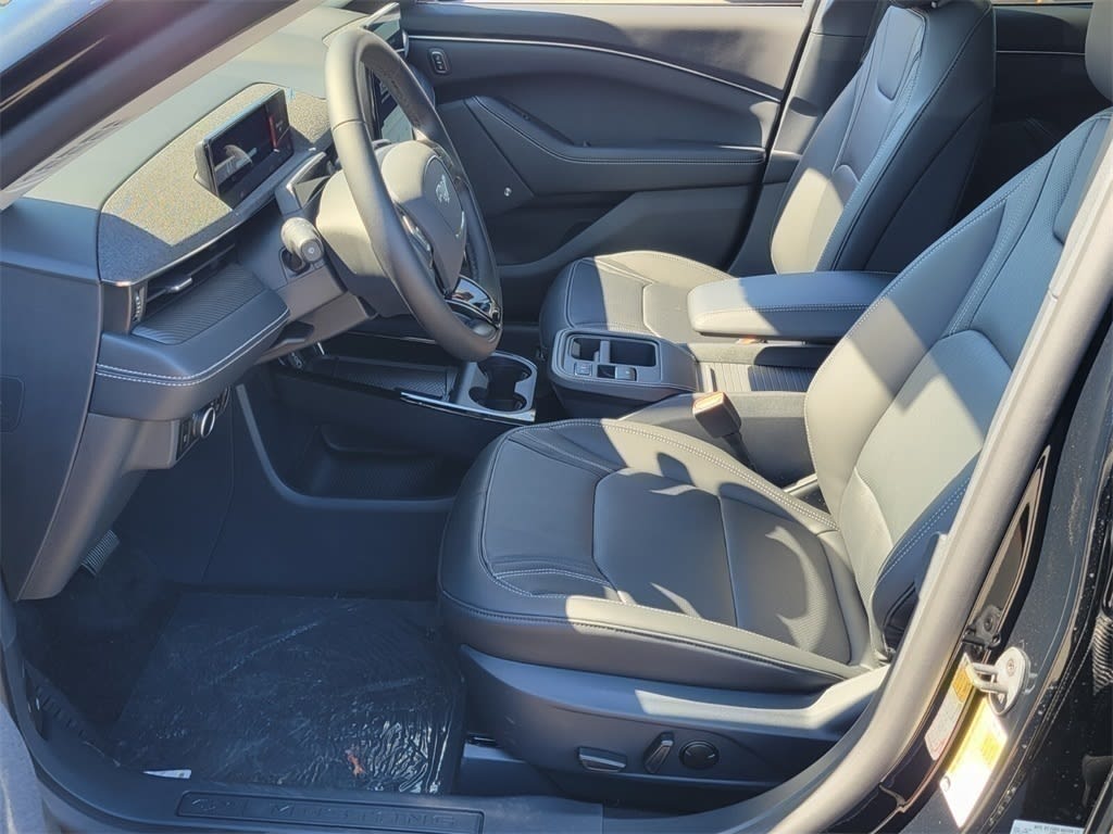 Thumbnail: 2025 Ford Mustang Mach-E - 9