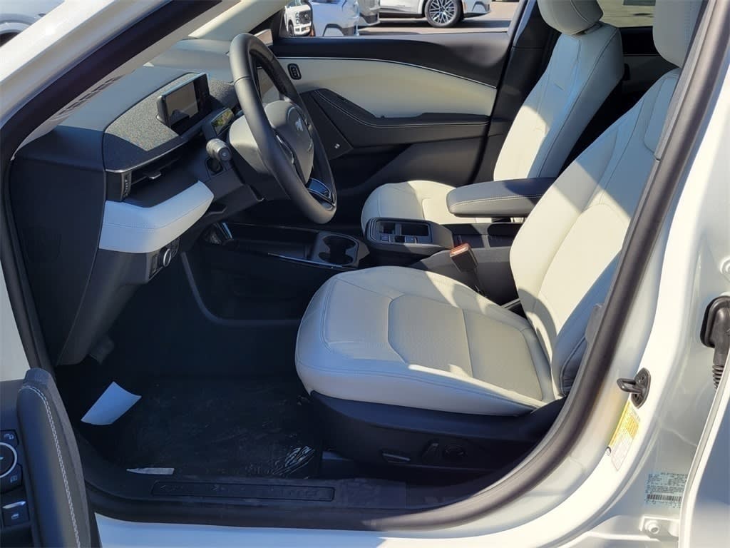 Thumbnail: 2025 Ford Mustang Mach-E - 9