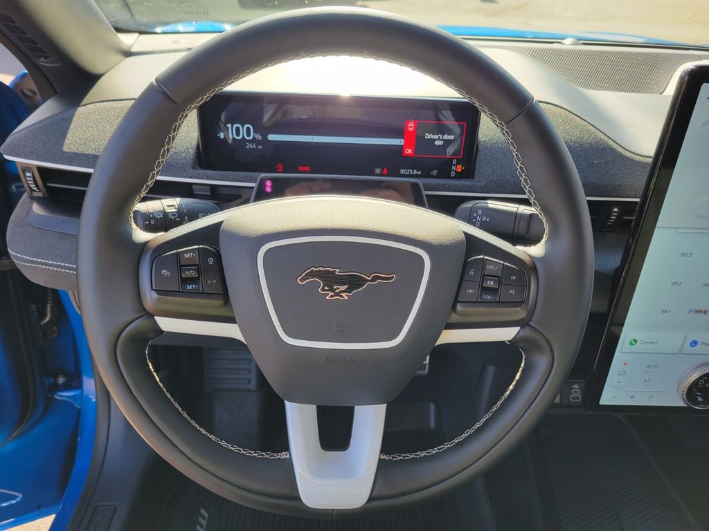 Thumbnail: 2025 Ford Mustang Mach-E - 9