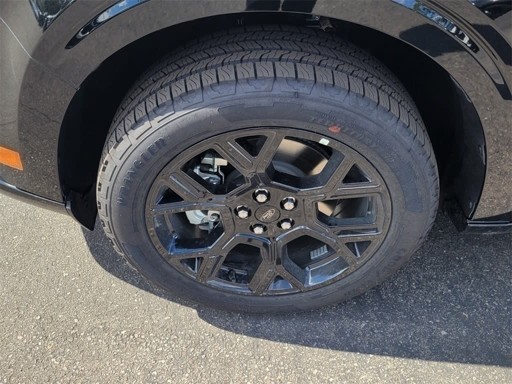 Thumbnail: 2025 Ford Maverick - 7