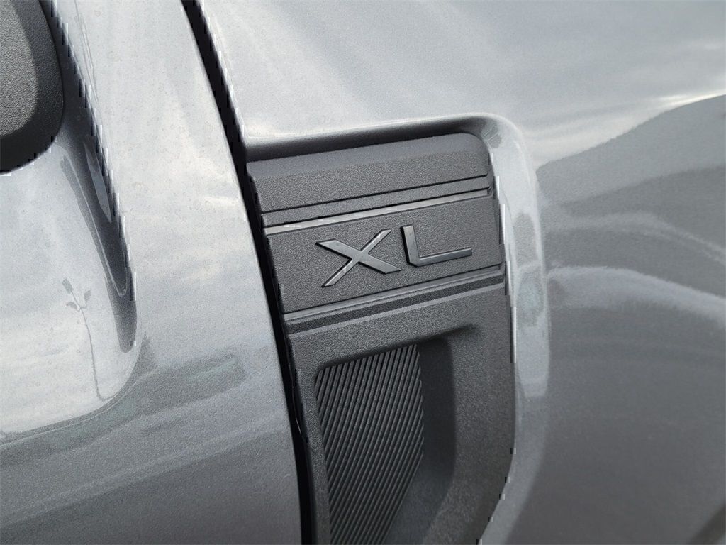 Thumbnail: 2025 Ford Maverick - 18