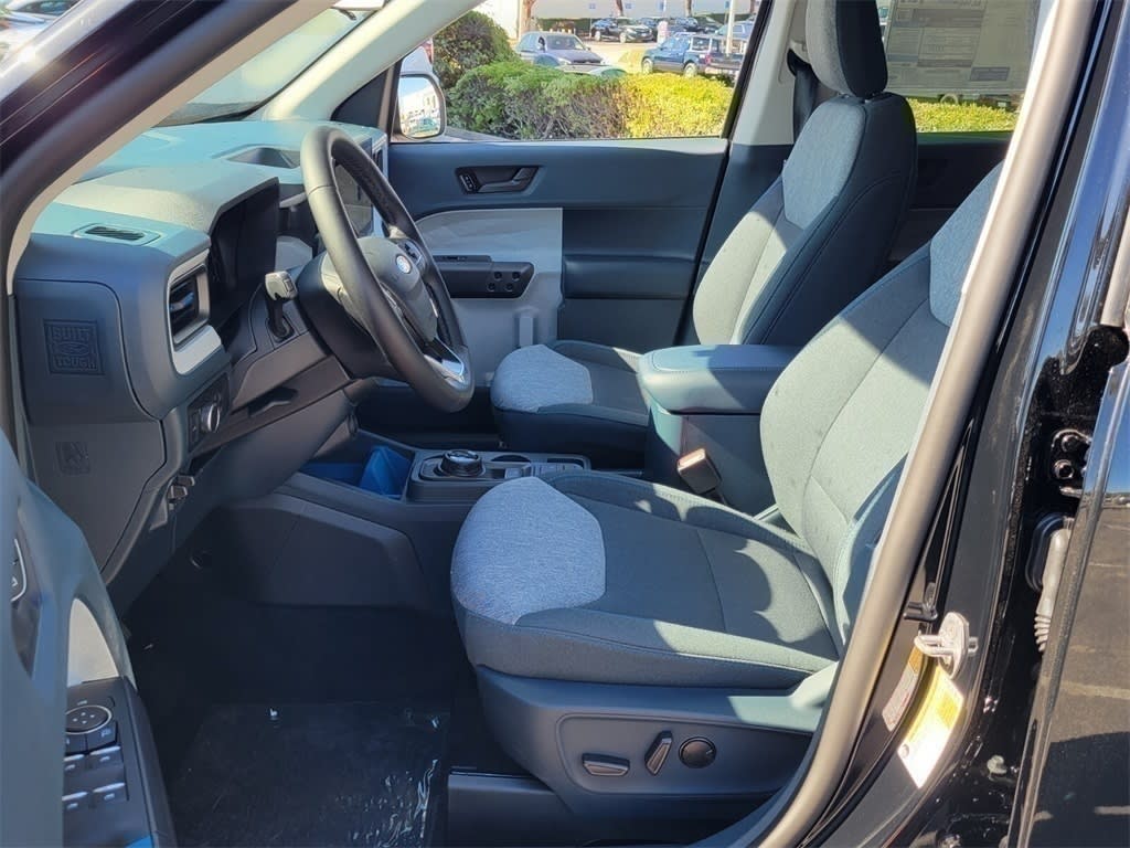 Thumbnail: 2025 Ford Maverick - 8