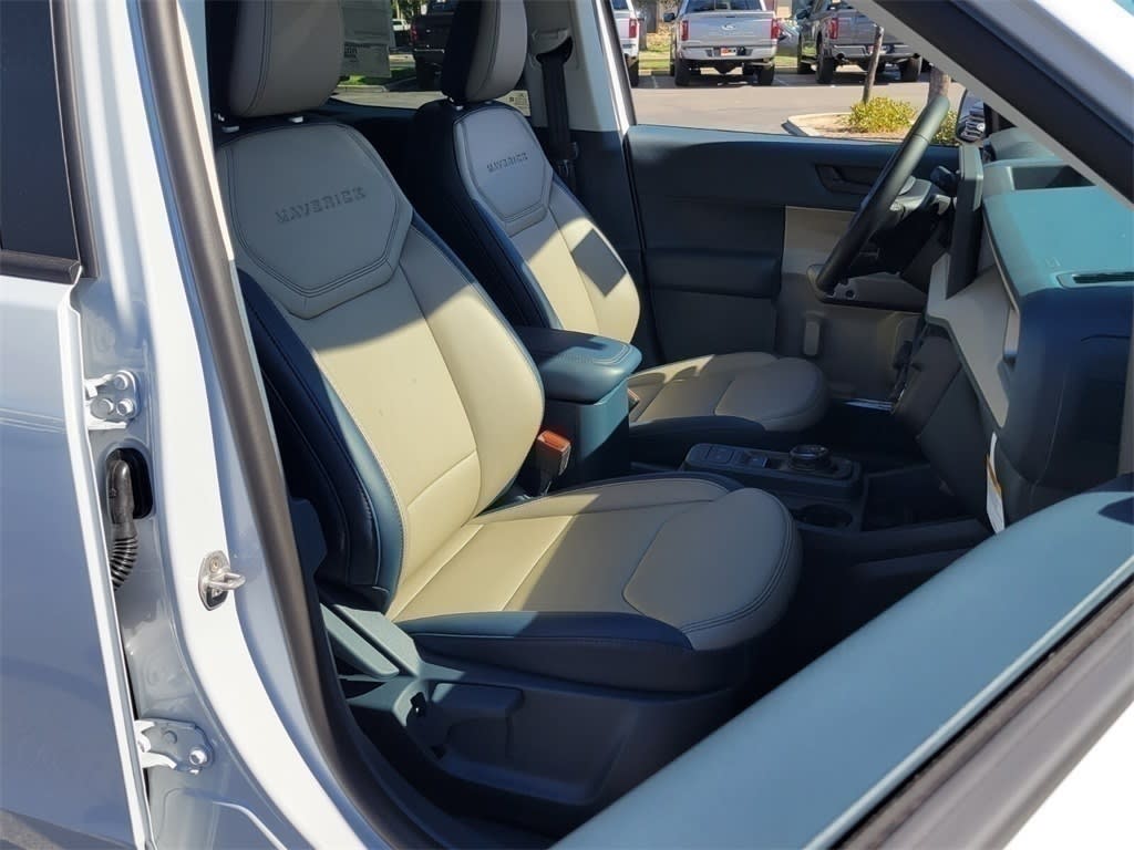 Thumbnail: 2025 Ford Maverick - 9