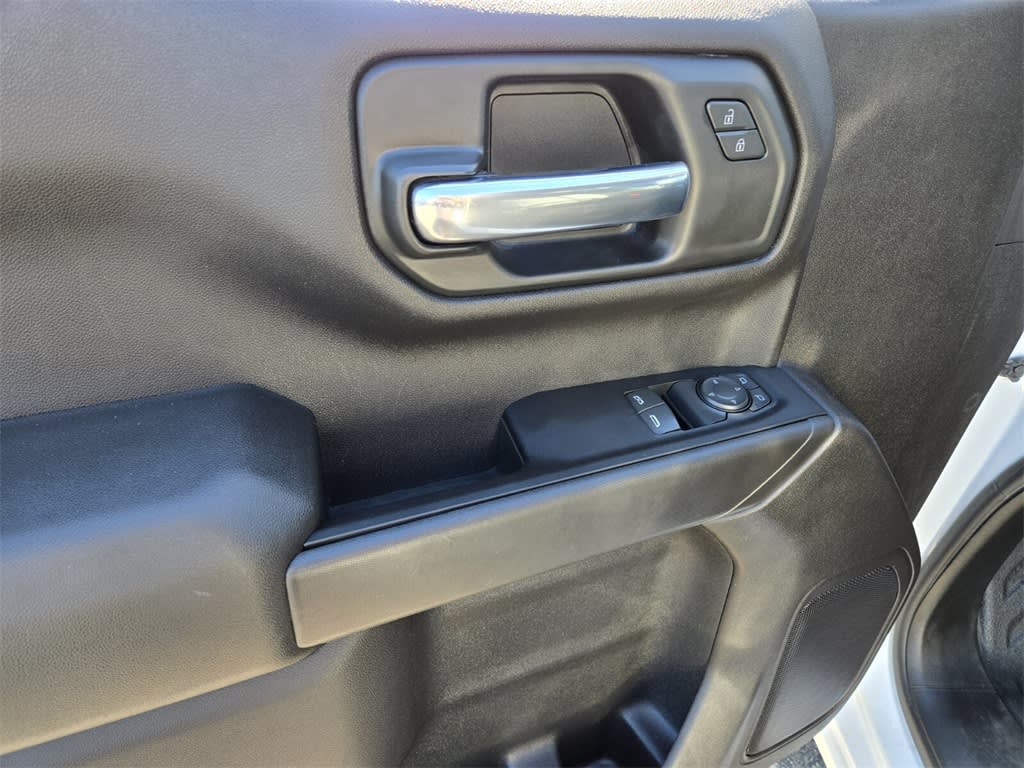 Thumbnail: 2023 Chevrolet Silverado 1500 - 22