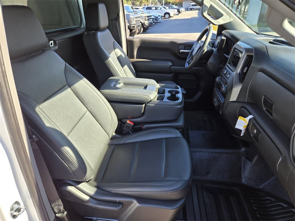 Thumbnail: 2023 Chevrolet Silverado 1500 - 21