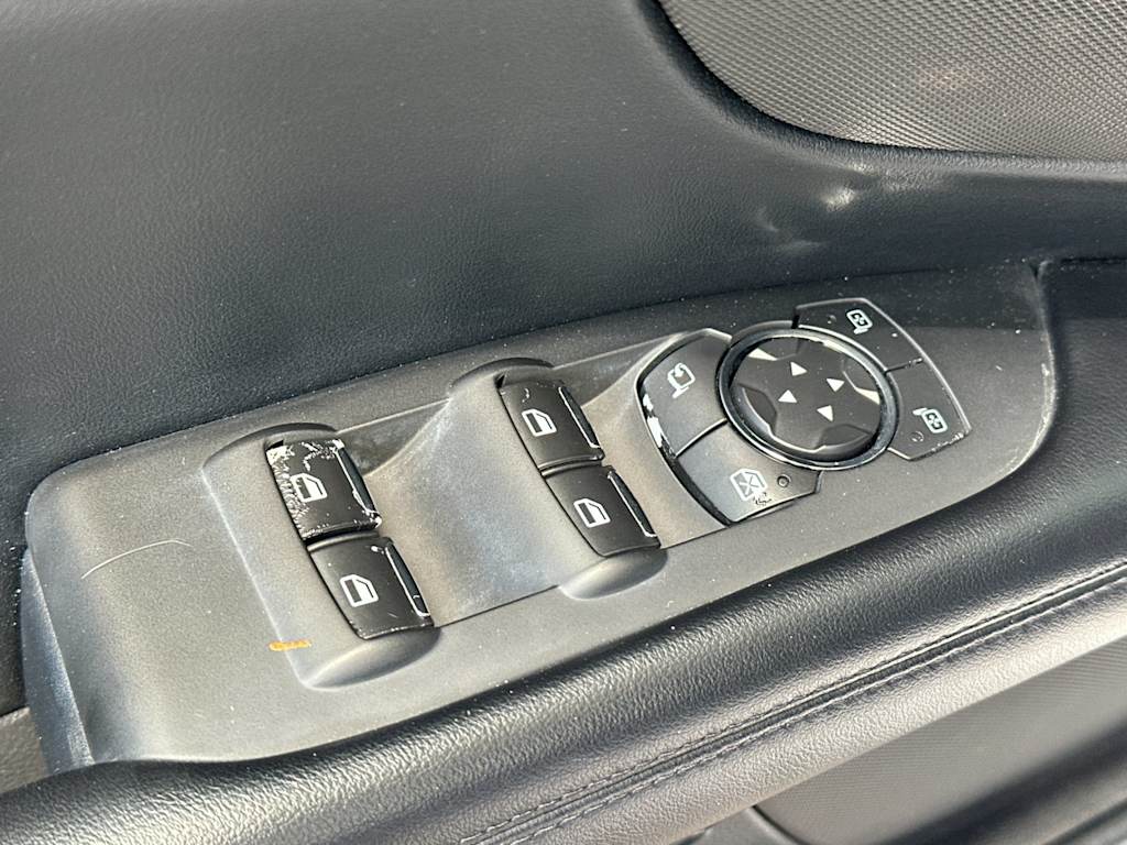 Thumbnail: 2020 Lincoln MKZ - 19