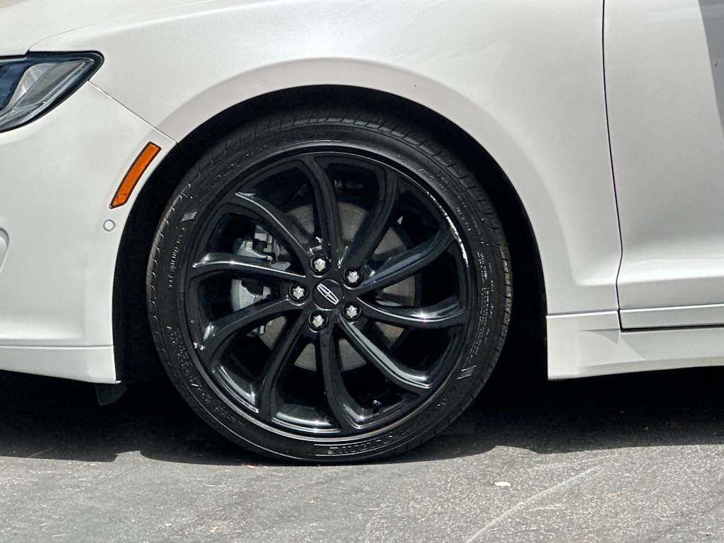 Thumbnail: 2020 Lincoln MKZ - 6