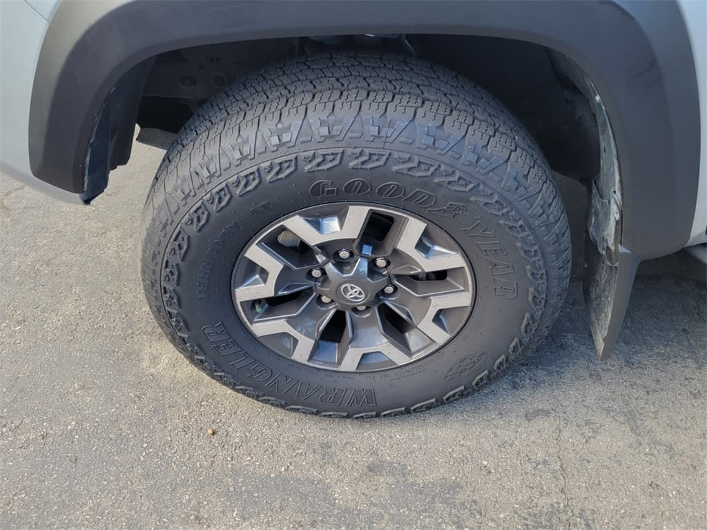 Thumbnail: 2022 Toyota Tacoma - 6