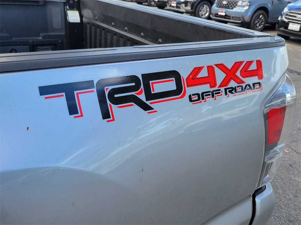 Thumbnail: 2022 Toyota Tacoma - 5