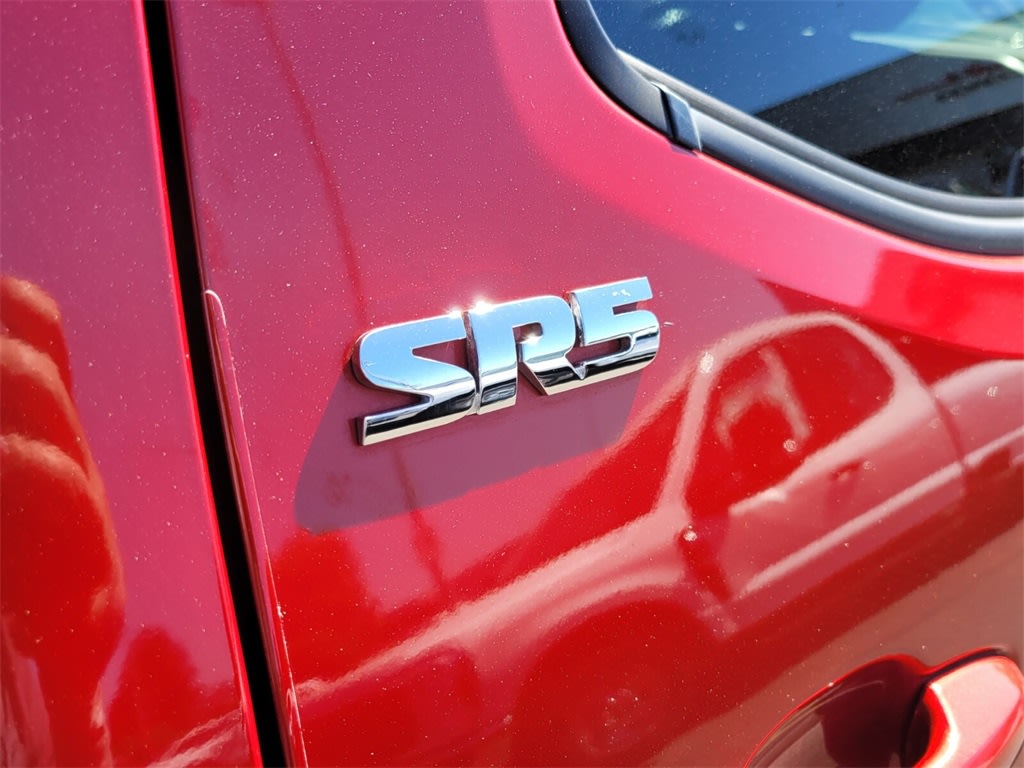 2016 Toyota Tacoma SR5 18