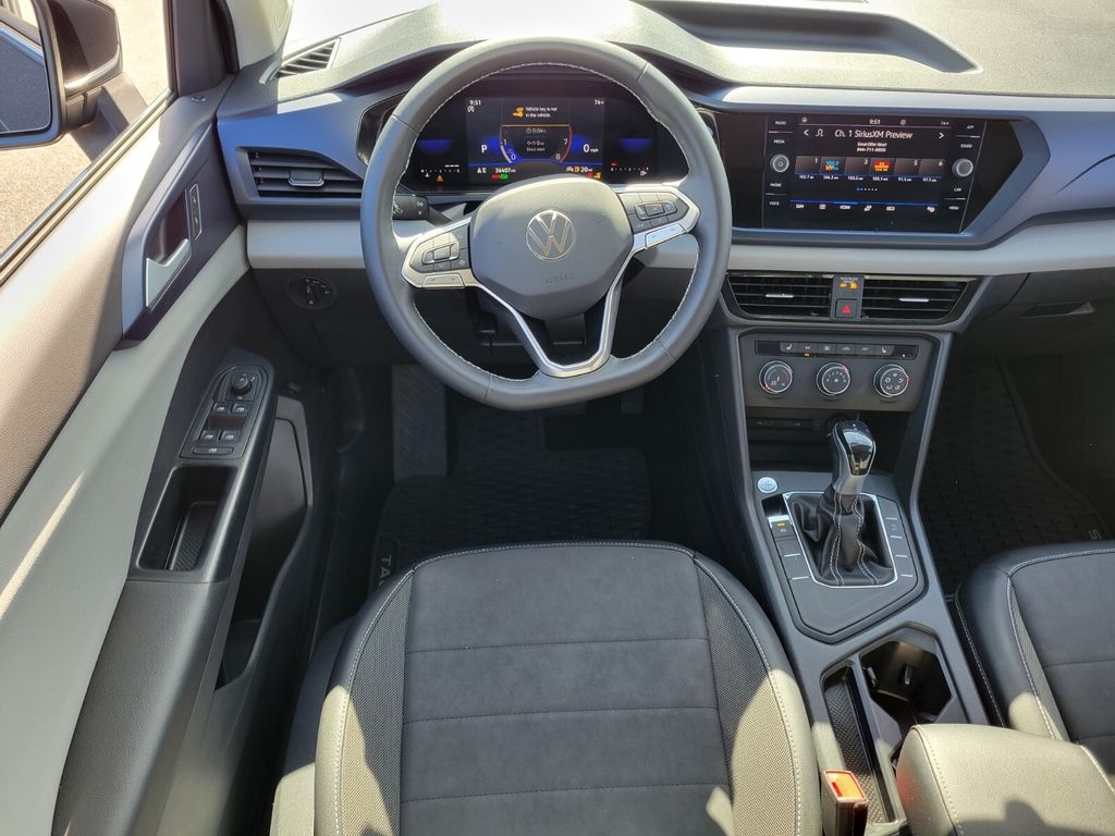 Thumbnail: 2022 Volkswagen Taos - 2
