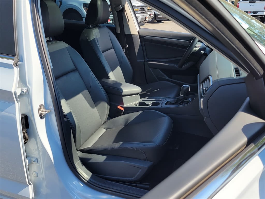 Thumbnail: 2019 Volkswagen Jetta - 8