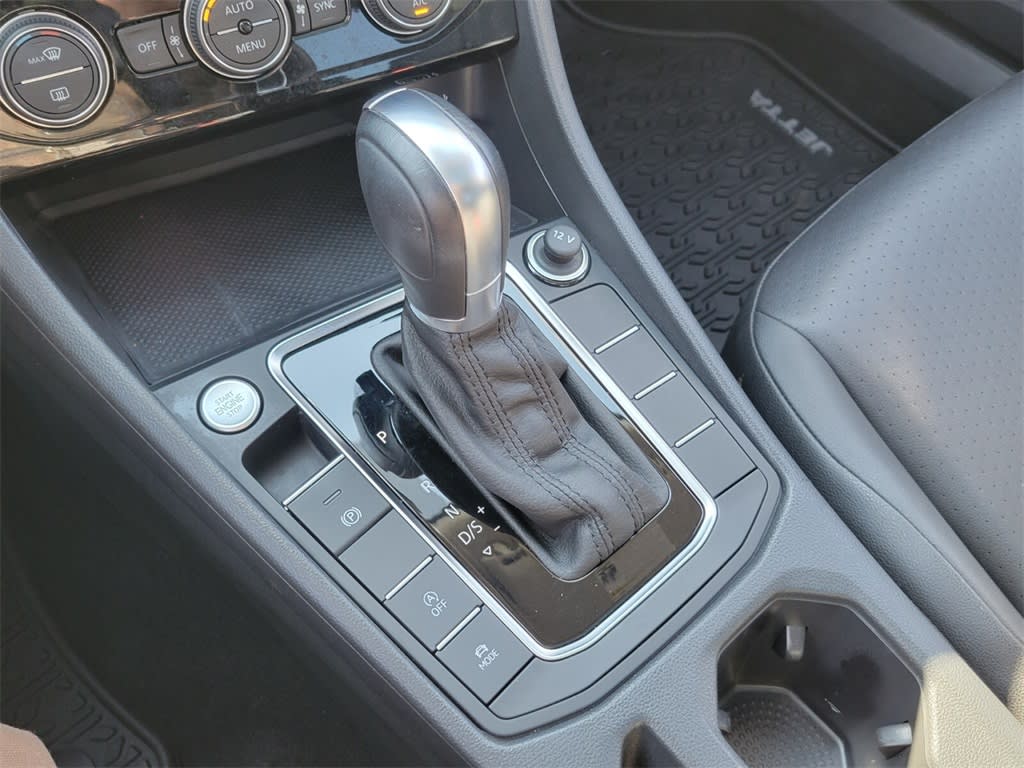 Thumbnail: 2019 Volkswagen Jetta - 11