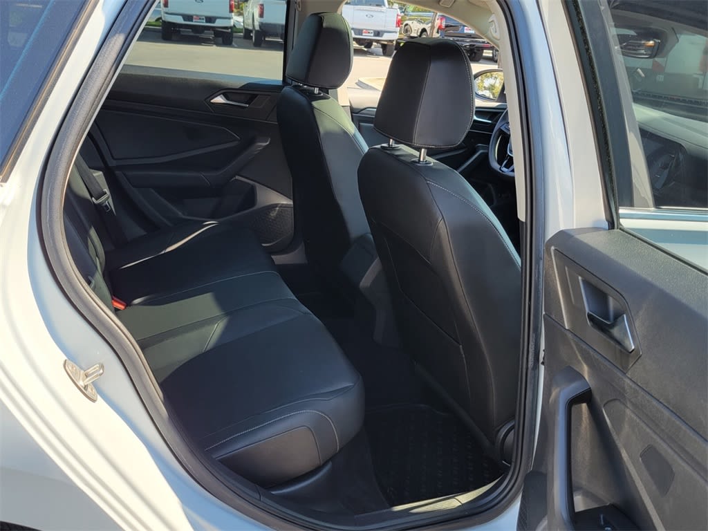 Thumbnail: 2019 Volkswagen Jetta - 18