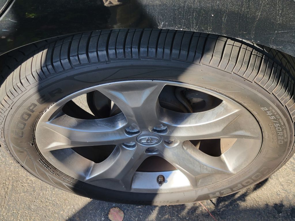 Thumbnail: 2011 Toyota Venza - 5