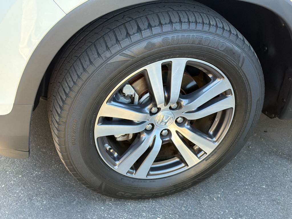 Thumbnail: 2017 Honda Pilot - 6