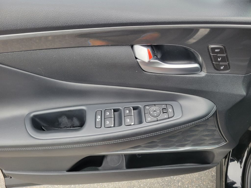 Thumbnail: 2021 Hyundai Santa Fe - 21