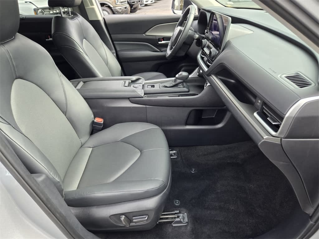 Thumbnail: 2025 Toyota Grand Highlander - 20