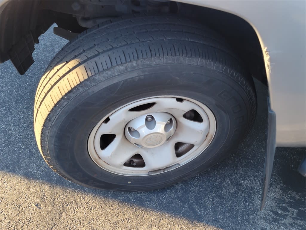 Thumbnail: 2015 Toyota Tacoma - 5